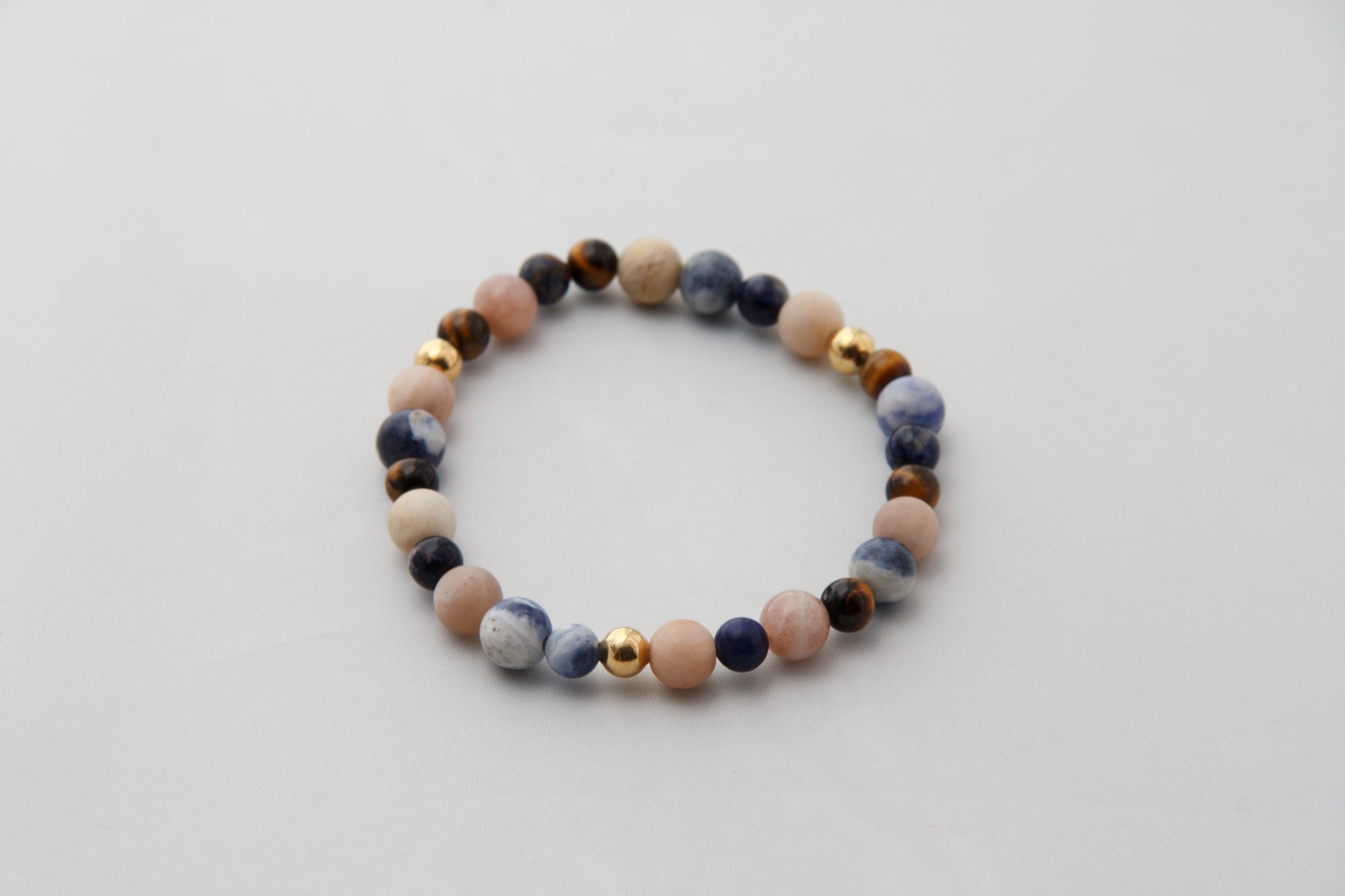 Sunstone, Blue Sodalite, and Gold Stretch Bracelet